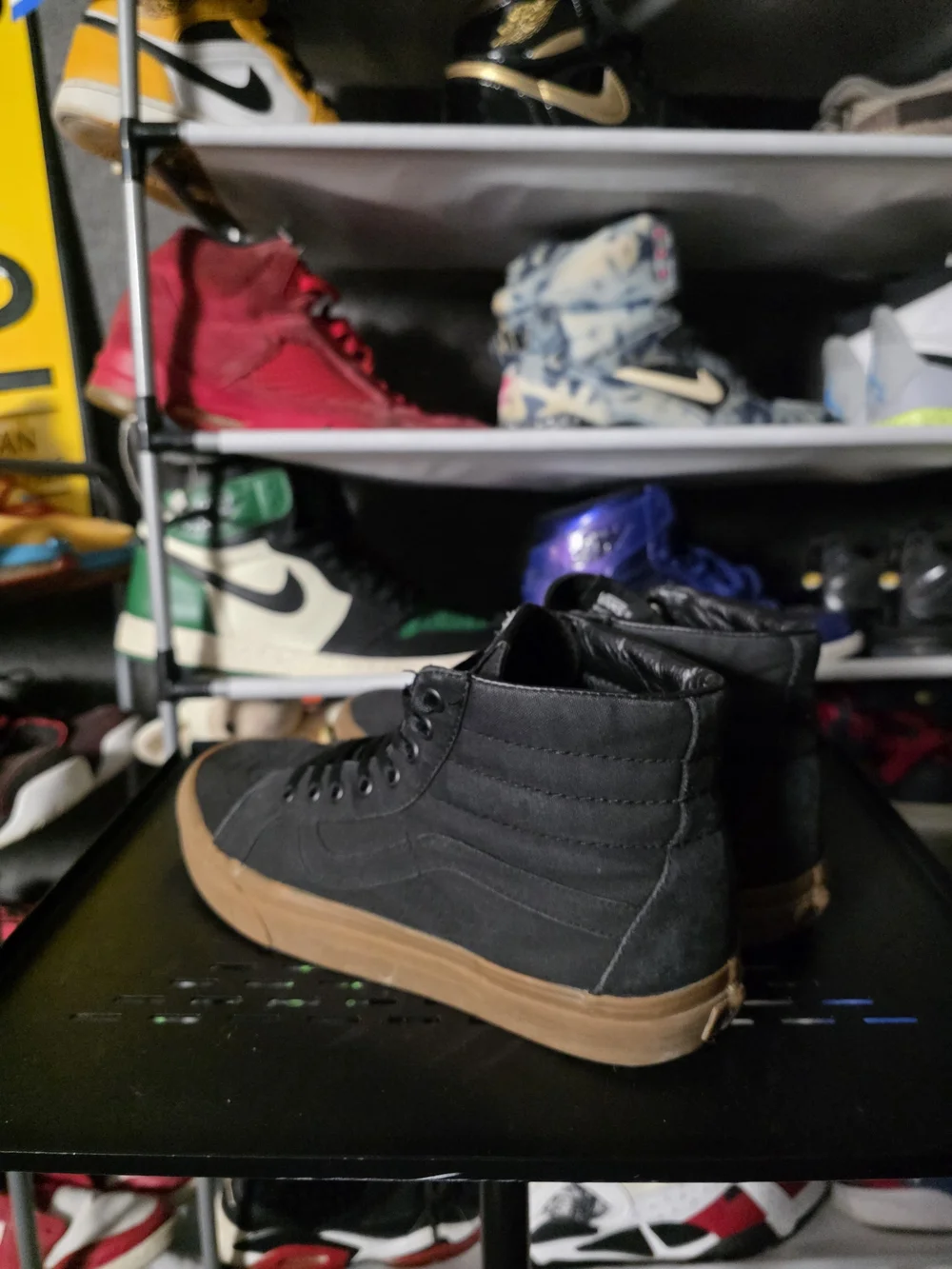 🔥 Vans Men Size 9.5 Black High-Top Slip-On Sneakers with Gum Sole
